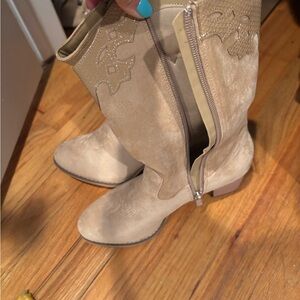 Women's Tan Western Boots